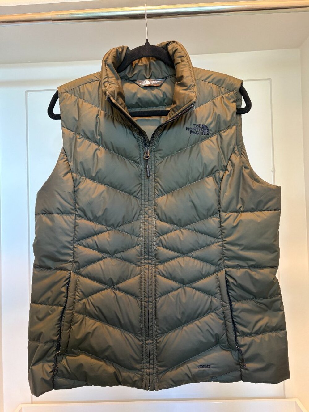 The North Face 550 Puffer Vest